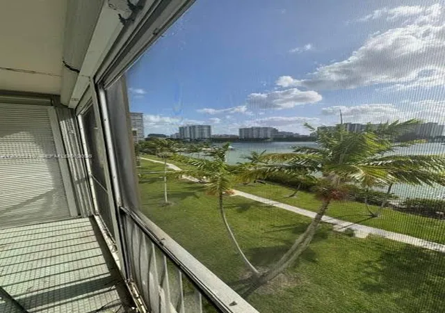 1st image of 2861 Leonard Dr #F514, Aventura, FL 33160 | MLS# A12005210