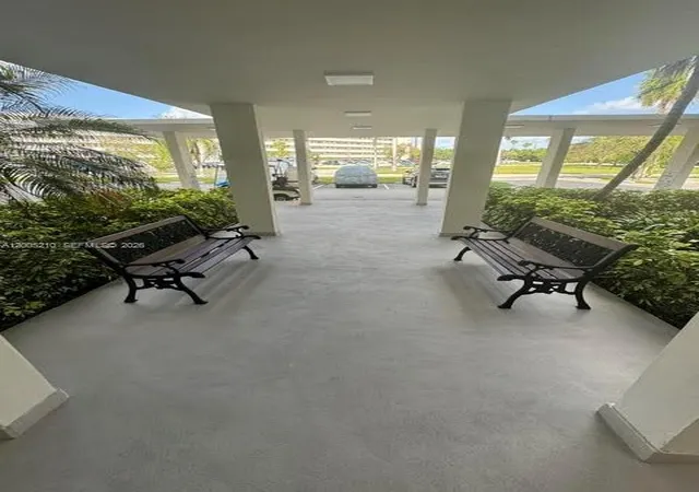 3rd image of 2861 Leonard Dr #F514, Aventura, FL 33160 | MLS# A12005210
