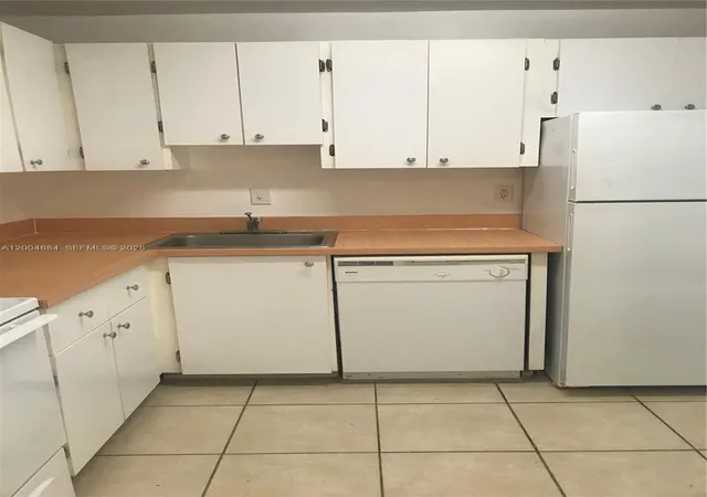 3rd image of 5112 Nw 79 Ave #201, Doral, FL 33166 | MLS# A12004684