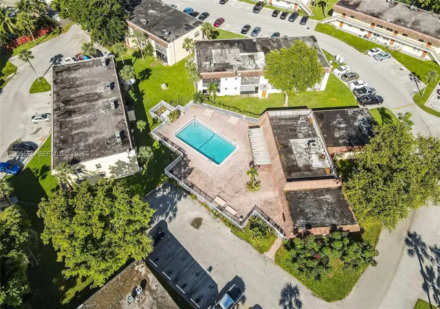 2nd image of 3777 NW 78th Ave, Davie, FL 33024