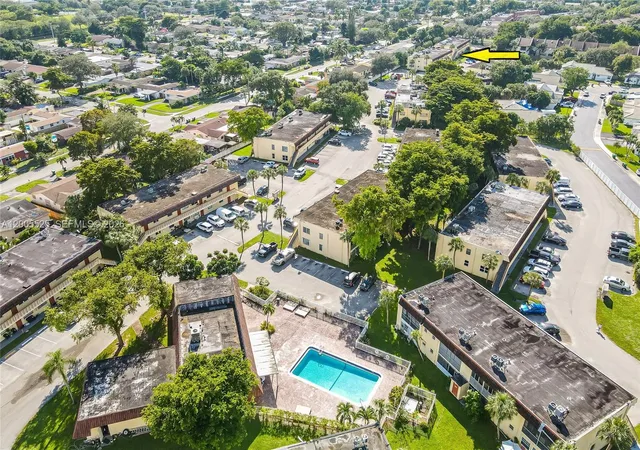 31st image of 3777 Nw 78th Ave #15A, Davie, FL 33024 | MLS# A12005525