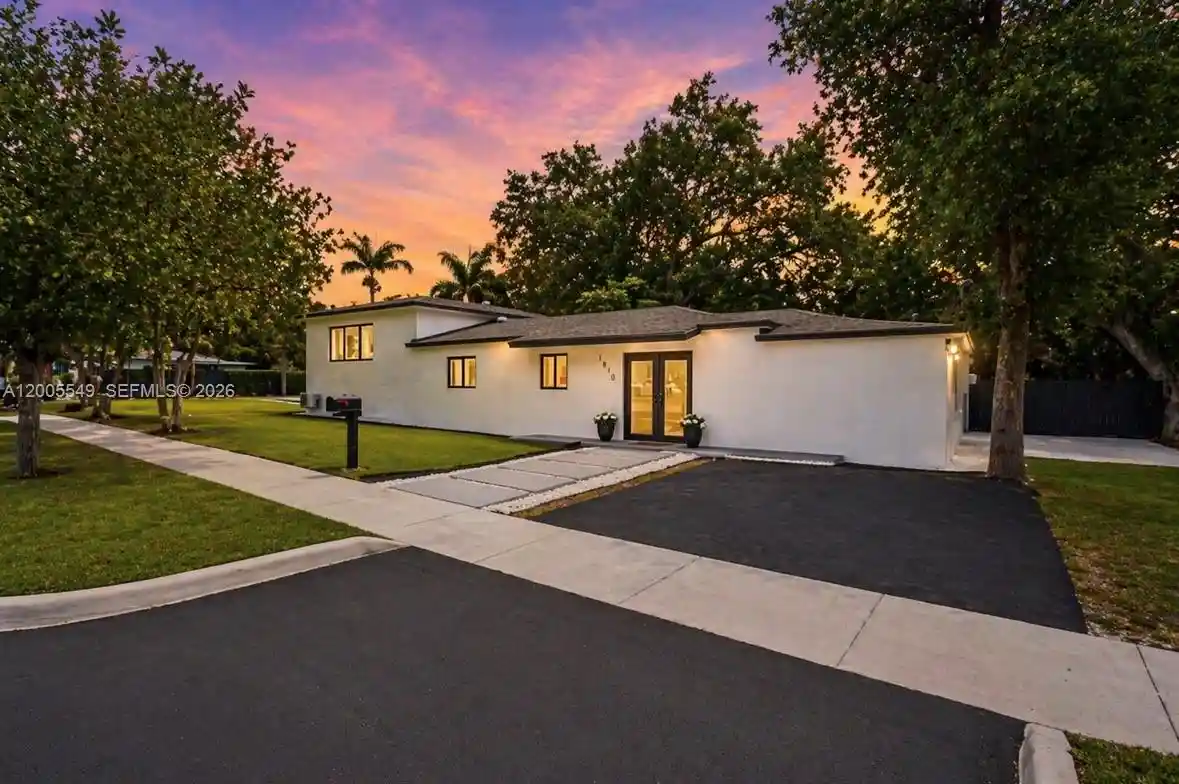 Photo 1 of Single family home for sale at 1810 Ne 161st Street, North Miami Beach, FL 33162 | MLS# A12005549 | Listing updated on 2026-10-17