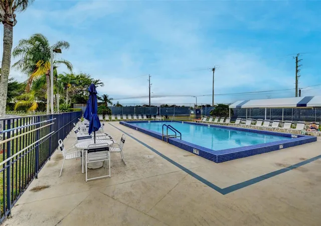 39th image of 13950 Via Flora D #D, Delray Beach, FL 33484 | MLS# A12005155