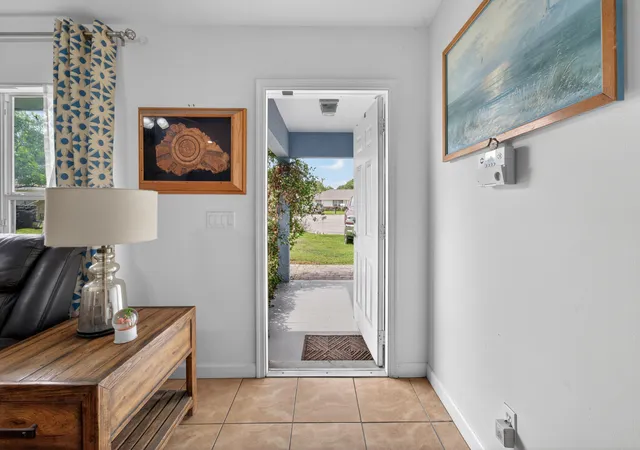 Photo 3 of Single family home for sale at 706 Osceola Ave, Fort Pierce, FL 34982 | MLS# B26018803 | Listing updated on 2026-10-01