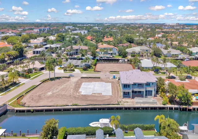 10th image of 748 Ne Bay Isle Dr, Boca Raton, FL 33487 | MLS# B26018759