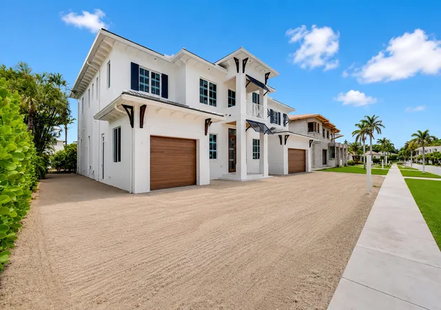 2nd image of 748 Ne Bay Isle Dr, Boca Raton, FL 33487 | MLS# B26018759