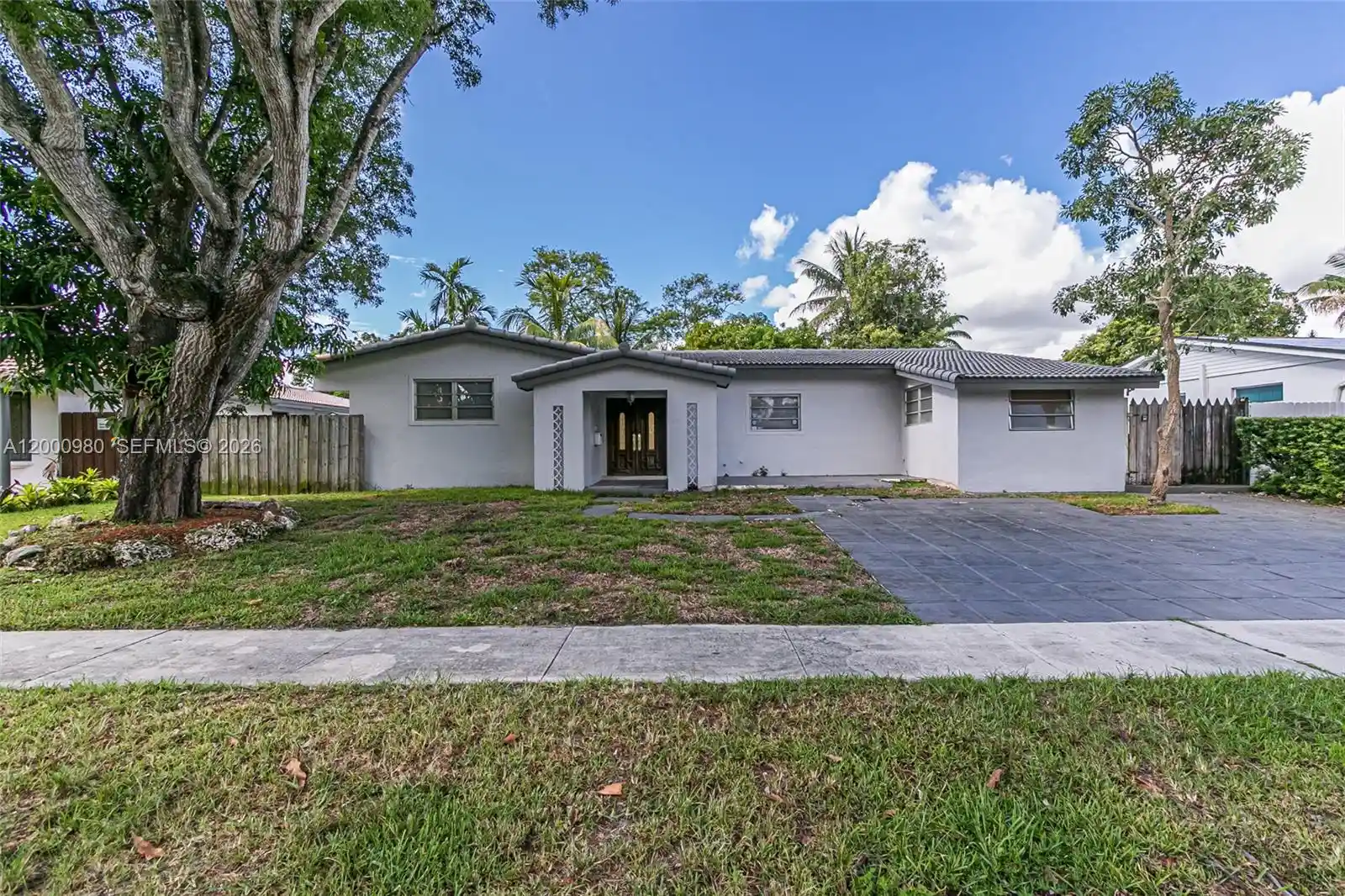 Photo 1 of Single family home for sale at 840 Ne 182nd Terrace, North Miami Beach, FL 33162 | MLS# A12000980 | Listing updated on 2026-05-31