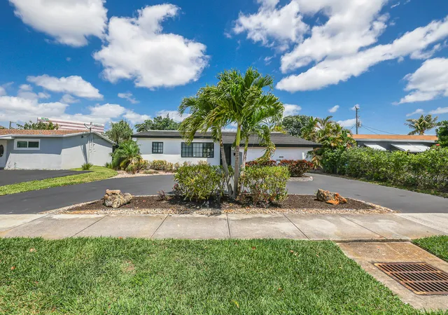 2nd image of 101 Ne 57th Ct, Fort Lauderdale, FL 33334 | MLS# B26018874
