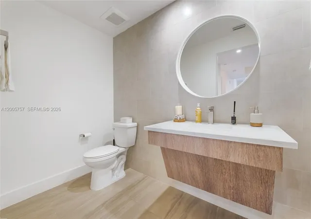 4th image of 120 Salamanca Ave #2A, Coral Gables, FL 33134 | MLS# A12005757