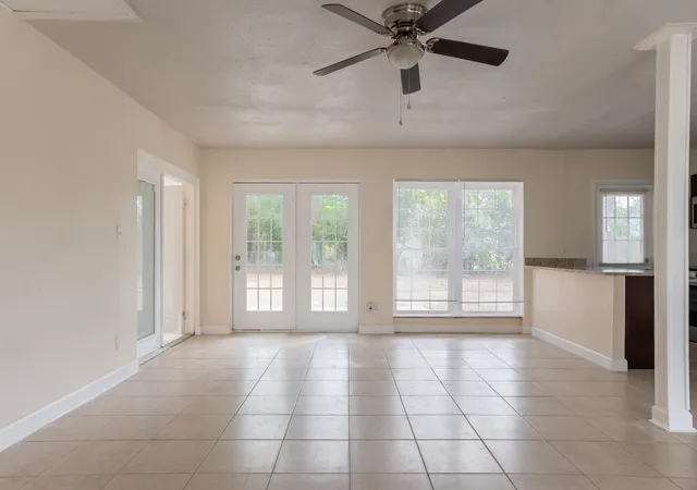 3rd image of 170 Se Serenata Ct, Port St Lucie, FL 34983 | MLS# B26018952