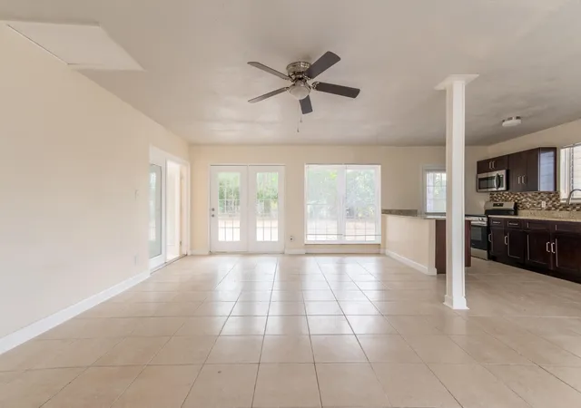 5th image of 170 Se Serenata Ct, Port St Lucie, FL 34983 | MLS# B26018952