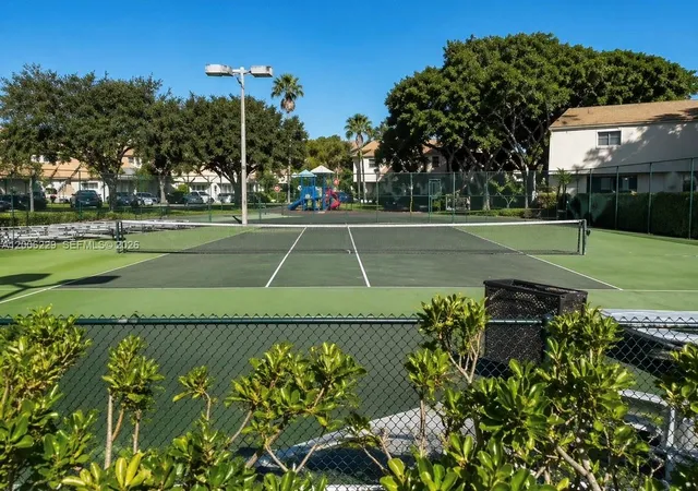 Homes for sale in Plantation, FL | 8224 Nw 9th Ct #3, Plantation, FL 33324 | MLS# A12006229
