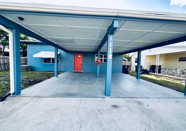 Homes for sale in Lake Worth Beach, FL | 1118 N E St, Lake Worth Beach, FL 33460 | MLS# B26019038