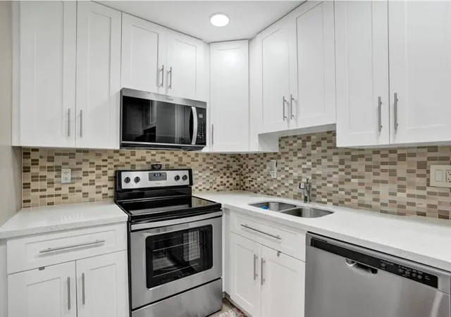 Homes for sale in Tamarac, FL | 4980 E Sabal Palm Blvd E #124, Tamarac, FL 33319 | MLS# B26019092