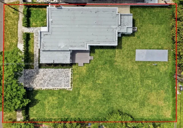 3rd image of 5735 Sw 12Th St, West Miami, FL 33144 | MLS# A12006375