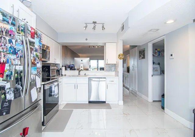 Homes for sale in Pompano Beach, FL | 2202 S Cypress Bend Drive, Pompano Beach, FL 33069 | Houzeo