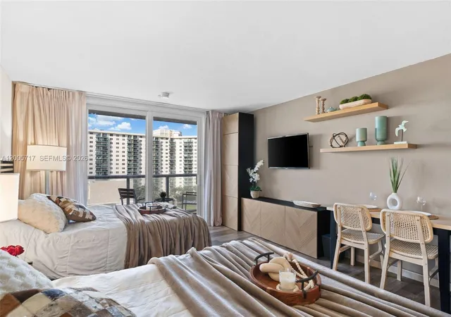 2nd image of 19201 Collins Ave #736, Sunny Isles Beach, FL 33160 | MLS# A12005717