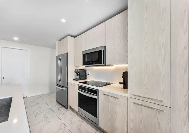 5th image of 2000 Metropica Wy #1509, Sunrise, FL 33323 | MLS# B26019266