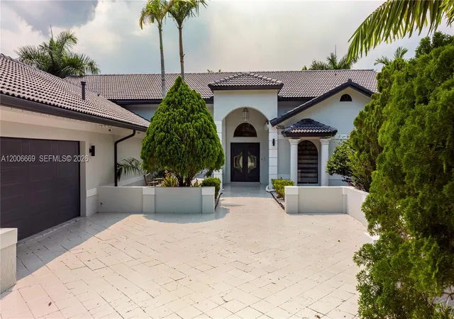 Homes for sale in Plantation, FL | 1361 Nw 116th Ave, Plantation, FL 33323 | MLS# A12006669