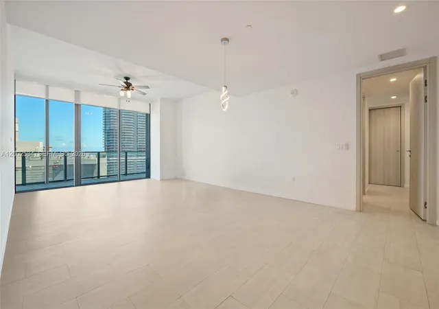 3rd image of 1000 Brickell Plz #PH5103, Miami, FL 33131 | MLS# A12002534