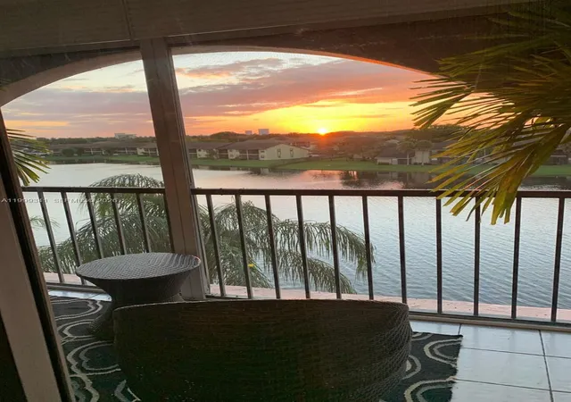 2nd image of 4025 N Nob Hl Rd, Sunrise, FL 33351