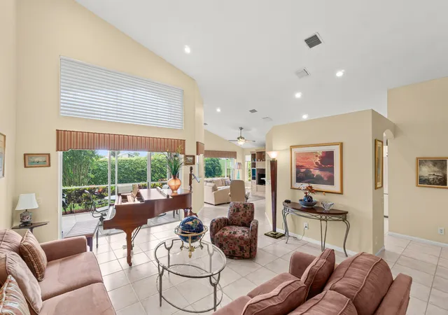 Homes for sale in Boynton Beach, FL | 6952 Grenelefe Rd, Boynton Beach, FL 33437 | MLS# B26019576
