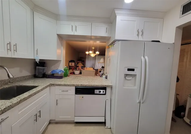 2nd image of 5945 Del Lago Cir, Sunrise, FL 33313 | MLS# B26019612