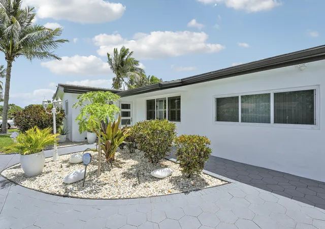 Photo 2 of Single family home for sale at 1360 Sw 32nd Street, Fort Lauderdale, FL 33315 | MLS# B26019630 | Listing updated on 2026-09-24