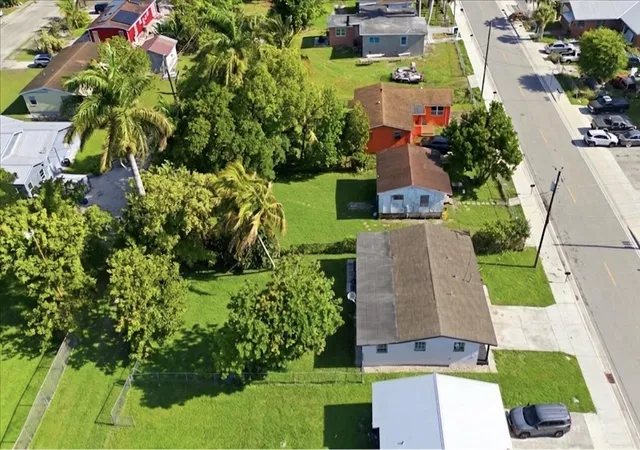 Photo 32 of Single family home for sale at 270 SW 10th Avenue, South Bay, FL 33493 | MLS# B26019682 | Listing updated on 2026-09-23