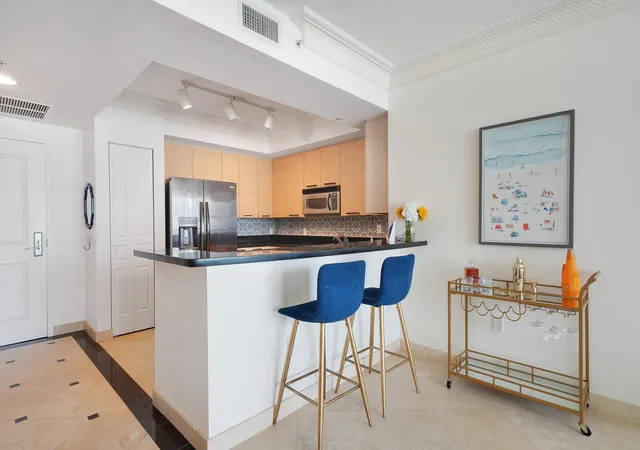 5th image of 350 Se 2Nd St #860, Fort Lauderdale, FL 33301 | MLS# B26019782