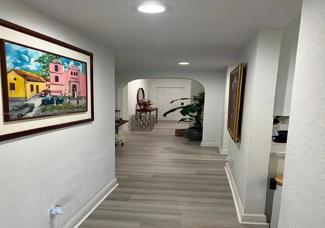 4th image of 10720 Nw 66Th St #206, Doral, FL 33178 | MLS# A12007206