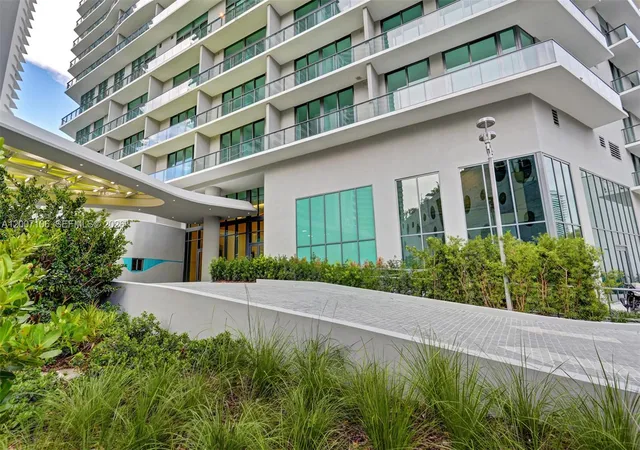 Homes for sale in Miami, FL | 501 Ne 31St St, Miami, FL 33137
