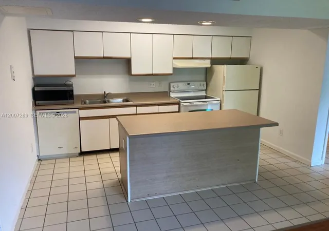 Homes for sale in Pompano Beach, FL | 3985 W Mcnab Rd, Pompano Beach, FL 33069