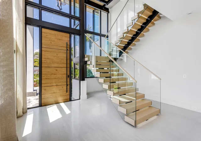 Photo 3 of Mansion for sale at 310 Ne 2nd Street, Boca Raton, FL 33432 | MLS# B26019926 | Listing updated on 2026-10-08