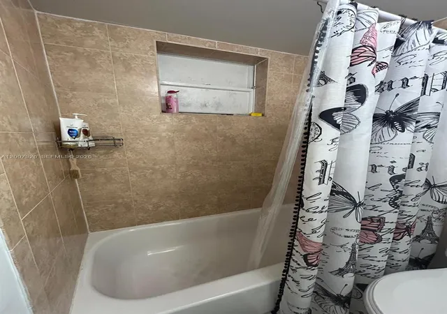 2nd image of 1100 Ne 1st Ct #104, Hallandale Beach, FL 33009 | MLS# A12007326