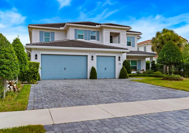 Photo 2 of Mansion for sale at 2465 Ne Evinrude Cir, Jensen Beach, FL 34957 | MLS# B26019935 | Listing updated on 2026-10-06