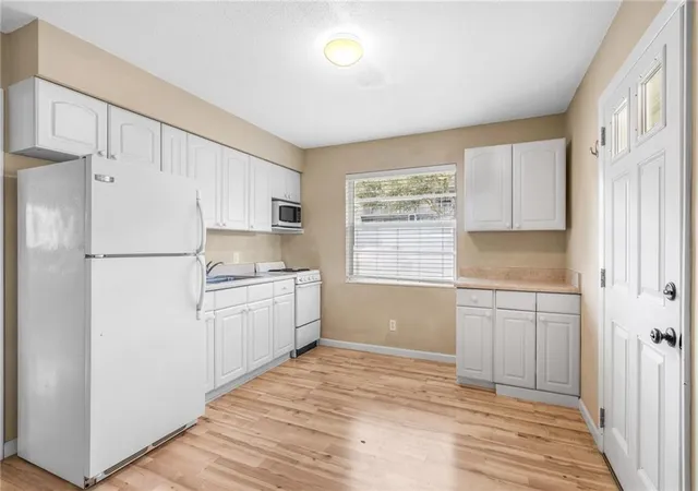 Photo 3 of House for sale at 919 Turtle Cvs Ln, Vero Beach, FL 32963 | MLS# B26019979 | Listing updated on 2026-09-23