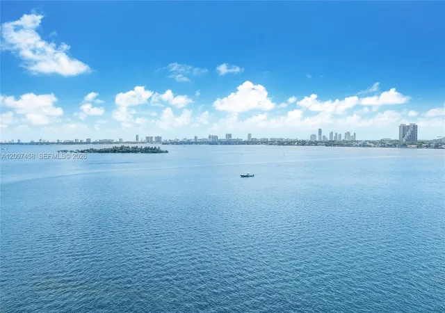 Homes for sale in Miami, FL | 725 Ne 22Nd St #7B, Miami, FL 33137 | MLS# A12007458