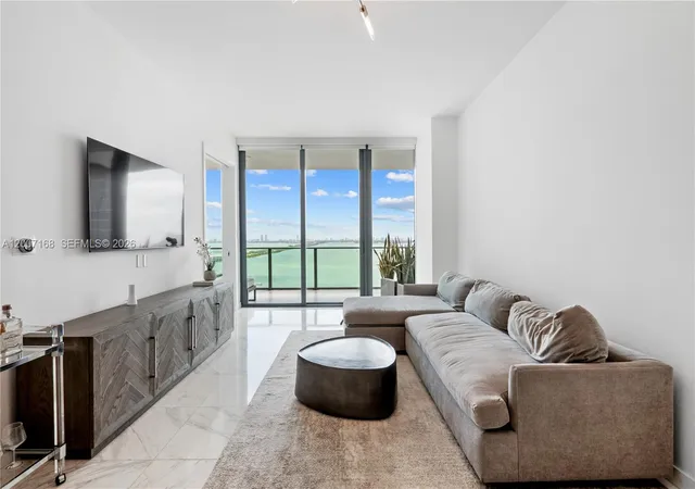 Homes for sale in Miami, FL | 480 Ne 31St St #2405, Miami, FL 33137 | MLS# A12007168