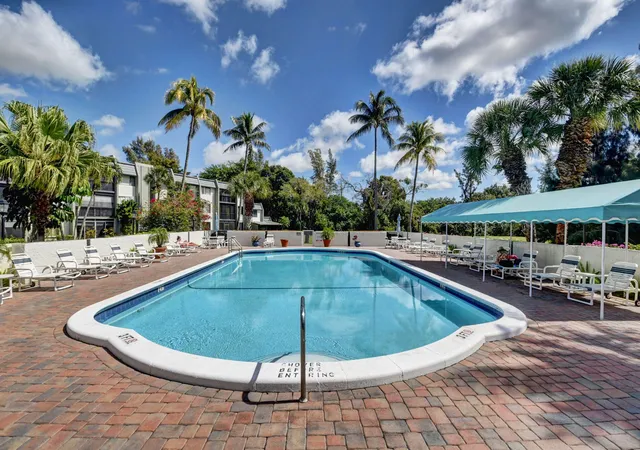 Homes for sale in Lake Worth, FL | 4793 Esedra Court, Lake Worth, FL 33467 | Houzeo