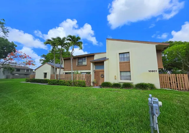 2nd image of 10901 Sw 113Th Pl #66B, Miami, FL 33176 | MLS# A12007616