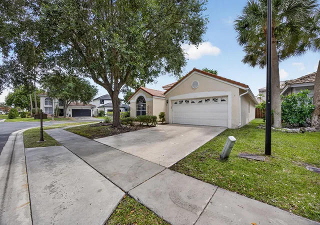 Photo 1 of Single family home for sale at 10870 Old Bridgeport Ln, Boca Raton, FL 33498 | MLS# B26020130 | Listing updated on 2026-10-01