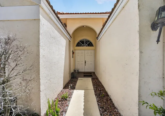 Photo 3 of Single family home for sale at 10870 Old Bridgeport Ln, Boca Raton, FL 33498 | MLS# B26020130 | Listing updated on 2026-10-01