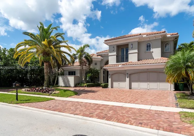 Homes for sale in Plantation, FL | 651 Sweet Bay Ave, Plantation, FL 33324 | MLS# A12002650