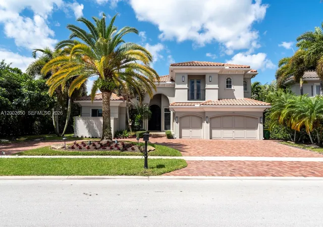 Homes for sale in Plantation, FL | 651 Sweet Bay Ave, Plantation, FL 33324 | MLS# A12002650