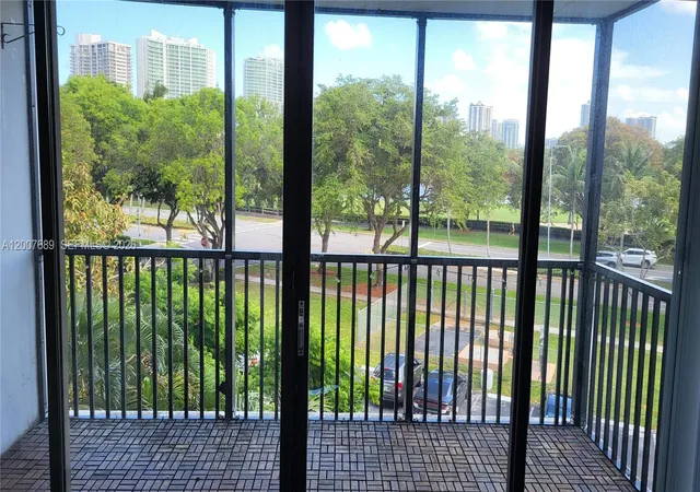 2nd image of 3475 N Country Club Dr #409, Miami, FL 33180 | MLS# A12007689