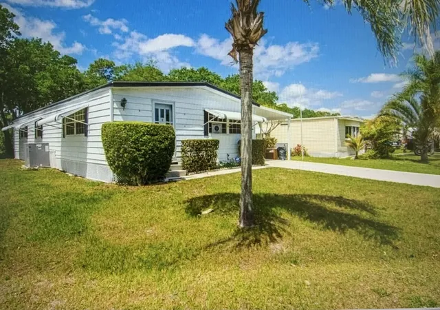 Homes for sale in Port Saint Lucie, FL | 139 Camino Del Rio, Port Saint Lucie, FL 34952 | MLS# B26020251