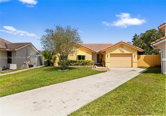 4th image of 6450 Sw 13Th St, Plantation, FL 33317 | MLS# A12007766