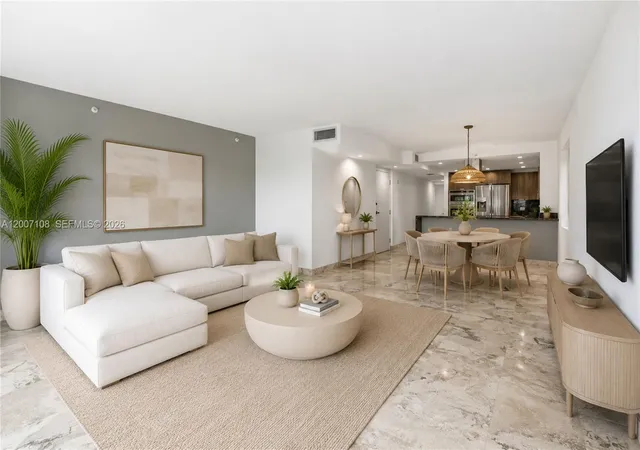 3rd image of 7824 Collins Ave #401, Miami Beach, FL 33141 | MLS# A12007108