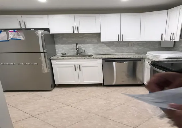 2nd image of 200 178Th Dr, Sunny Isles Beach, FL 33160